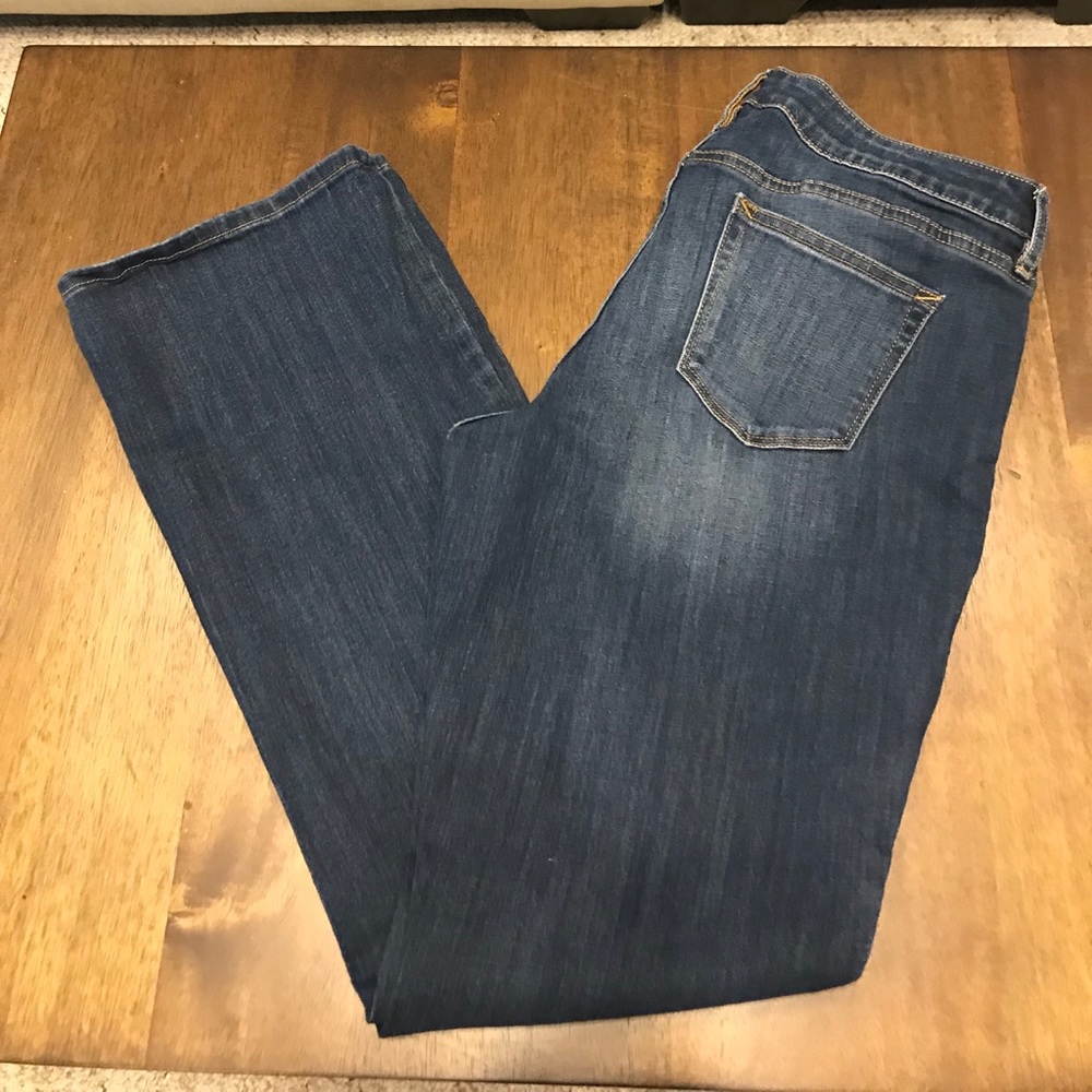 Boot cut jeans 👖